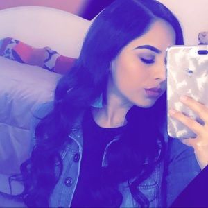 Meet your Posher, Eliset